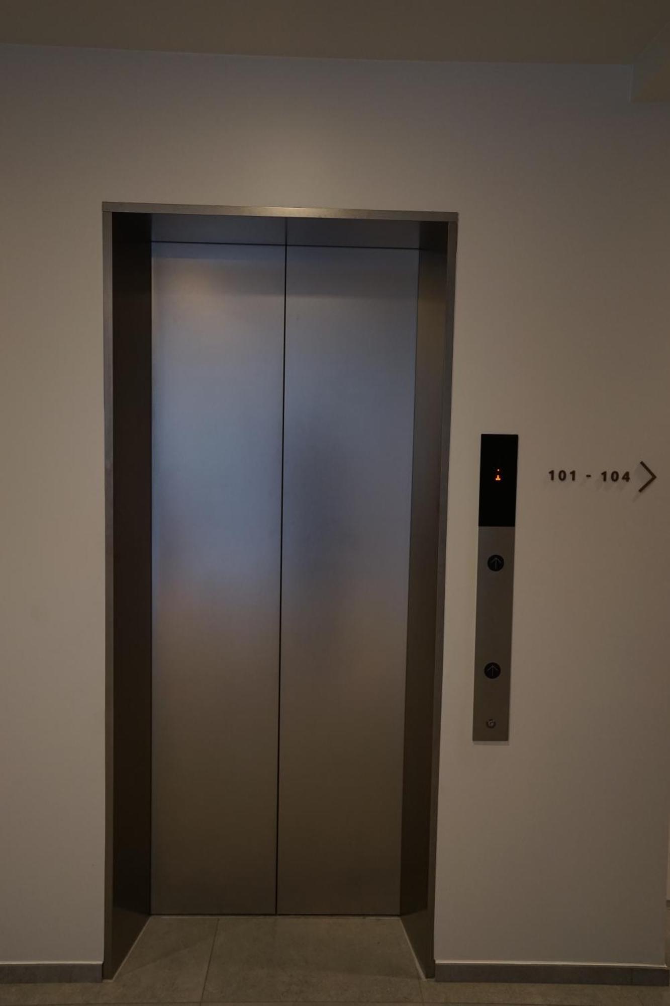 Da Haus Shinjuku Hotel Tokyo Bagian luar foto